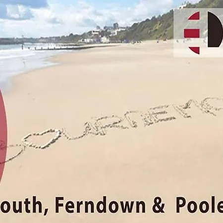 2 Bed Apartment, Walk To Beach, Parking, High Speed Wifi-2